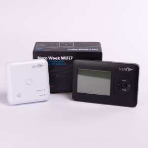 Nero WiFi termostat paket sa uređajem i kutijom.
