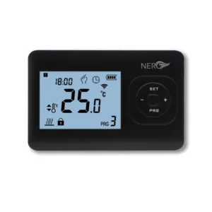 Digitalni termostat sa ekranom, temperatura 25 stepeni.